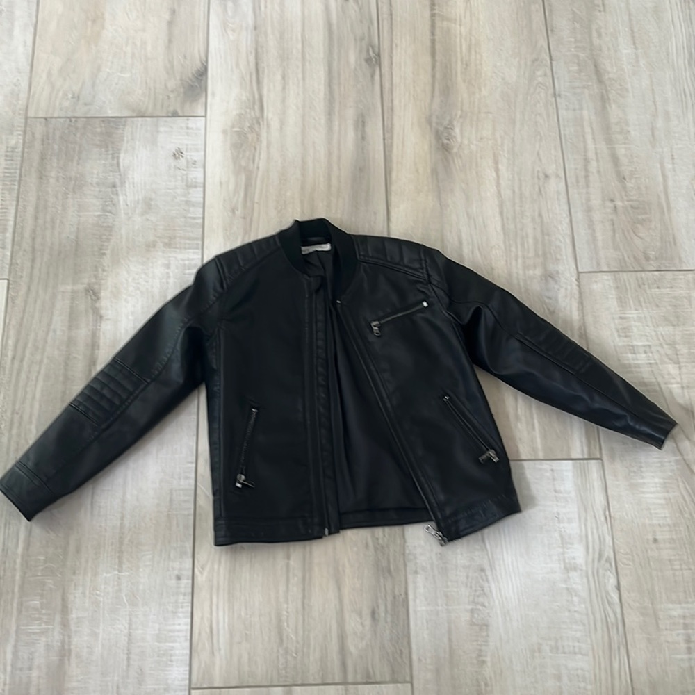 Leather Bomber Jacket Size7/8 Black.